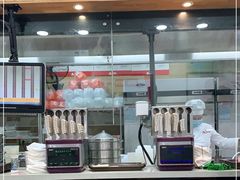 -南城香·饭香串香馄饨香(青年路店)