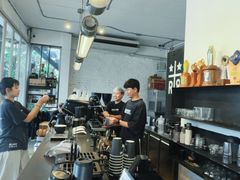 -Roast8ry Coffee Lab
