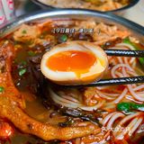 【本地人超爱[爱心]】料足！流油的溏心蛋螺蛳粉