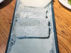 泹水黑豆腐拼冬瓜-城墙拐拐火锅(三峡广场黑金冠店)