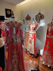-懿沉香中式嫁衣礼服秀禾服龙凤褂马来褂旗袍总店