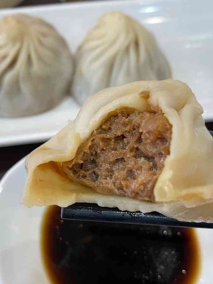 锡笼记·无锡小笼(方塔店)-"无锡小笼包口味咸甜,味道较重,相较於馄饨