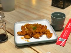 菠萝咕咾肉-弄堂小笼包(西青中北永旺购物中心店)