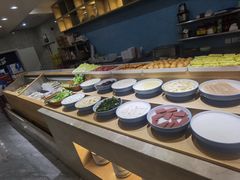 -锤头鲨毛肚海鲜烤肉自助餐厅(国购广场店)