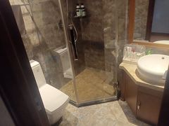 -弘安丽水温泉酒店