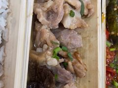 -胡须哥网红竹筒菜