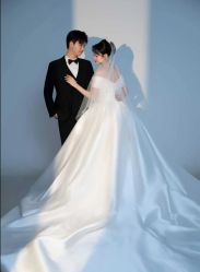 -雪中彩影婚纱摄影·微光艺术中心