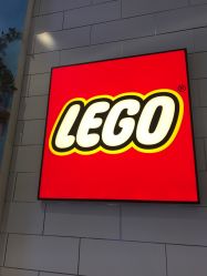 -乐高授权专卖店(朝阳大悦城店)