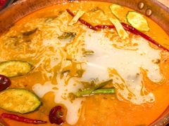 -洱火云南酸菜牛肉火锅(石景山当代商城店)