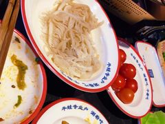 -巴四老城区炭火蛙锅(张江店)