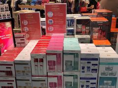 -王权免税店(廊曼机场店)