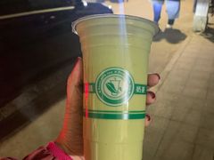 原味牛油果牛奶-花姨·老电影院果汁冰(88号店)