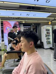 -藤野造型烫发染发