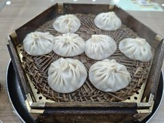 牛肉灌汤包-西安贾三灌汤包·回坊小吃·清真炒菜(北院门总店)