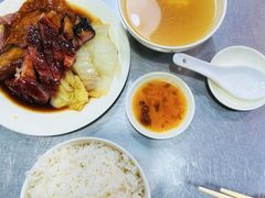 -华香鹅快餐店