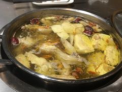 -胡须佬鸡煲四季火锅店(石厦西村直营店)