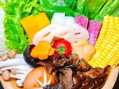 -湊湊火锅·茶憩(南京东路悦荟店)