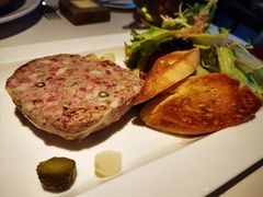 鹌鹑肉酱配面包-Khéma Restaurant Pasteur