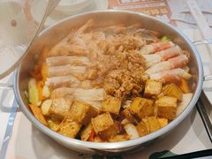 -黄记煌三汁焖锅(新佳丽江汉路店)