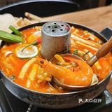 武广下沉广场一家平价泰式餐厅