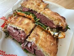 狼外婆三明治-OUR Bakery(中海环宇荟店)