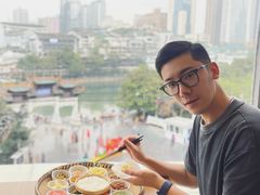 -包整·丝娃娃(一览甲秀楼风景店)