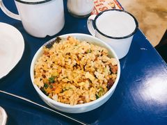 -马路边边串串香形象店(磐石路店)