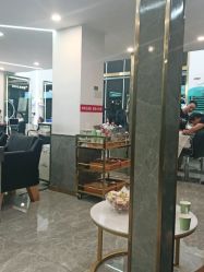 -水灵珑美容造型中心