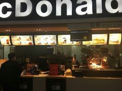 门面-麦当劳(高铁南站店)