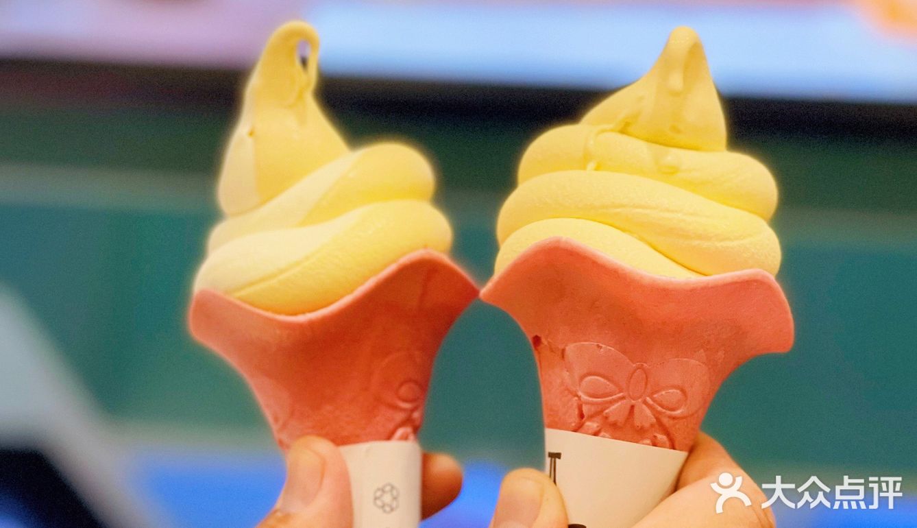 初夏逛吃指南~KFC限定芭娜娜🍌冰淇淋‼️