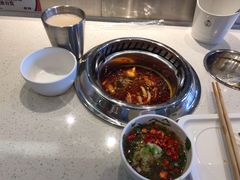 -龍歌自助小火锅(市南金茂湾店)