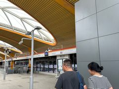 -康新公路(地铁站)