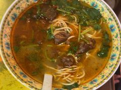-金杨拉面王小吃面馆·牛三宝面·红烧牛肉粉