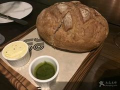 -恰餐厅及酒吧 CHAR Bar & Grill (北京丽都皇冠假日店)