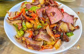 Cured Pork Stir-fried Wheat Cake