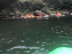 -安吉龙王山峡谷漂流