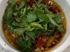 -牛华八婆麻辣烫(起源店)