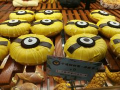 卡通甜甜圈-天母蓝鸟烘焙·蛋糕·下午茶(时代城广场店)