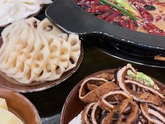 -黄潇洒老火锅(九眼桥宏济巷店)