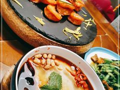 -雀舞云南菜(天津天河城购物中心店)