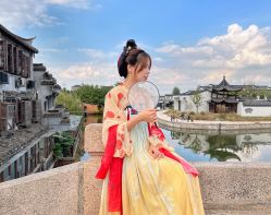 -汉仪华裳汉服馆(打浦桥店)