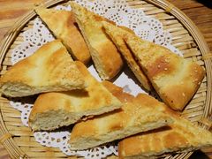 手工烤馕-塔哈尔·新疆盛宴(城西银泰店)