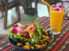 -Tikky Cafe