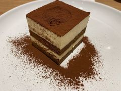 -必胜客(新中纬店)