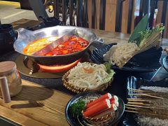 -湊湊火锅·茶憩(南京东路悦荟店)