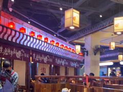 大堂-先启半步颠小酒馆(白麓里店)