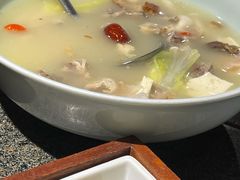 白菜豆腐鸭架汤-真地道京味府·鲜橙烤鸭·北京菜(朝外大街东大桥店)