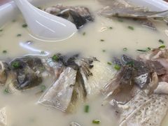 -胡子饮食店