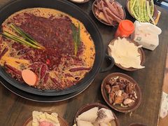 -黄潇洒老火锅(九眼桥宏济巷店)