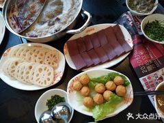 -呷哺呷哺(丹尼斯店)